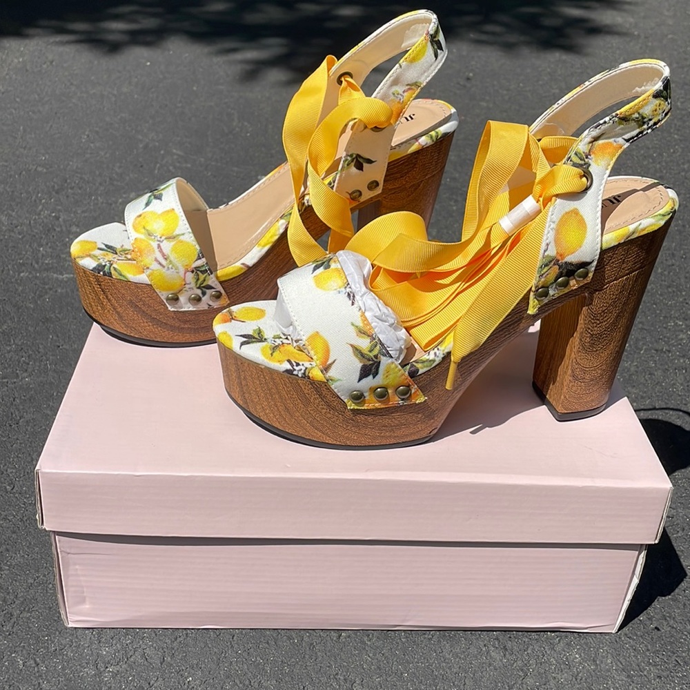 Platform sandals